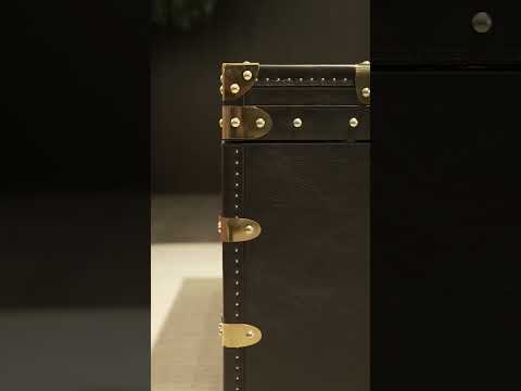 ESLOV LEATHER TRUNK
