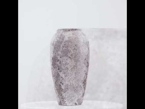 Wintersnow Vase - Tall