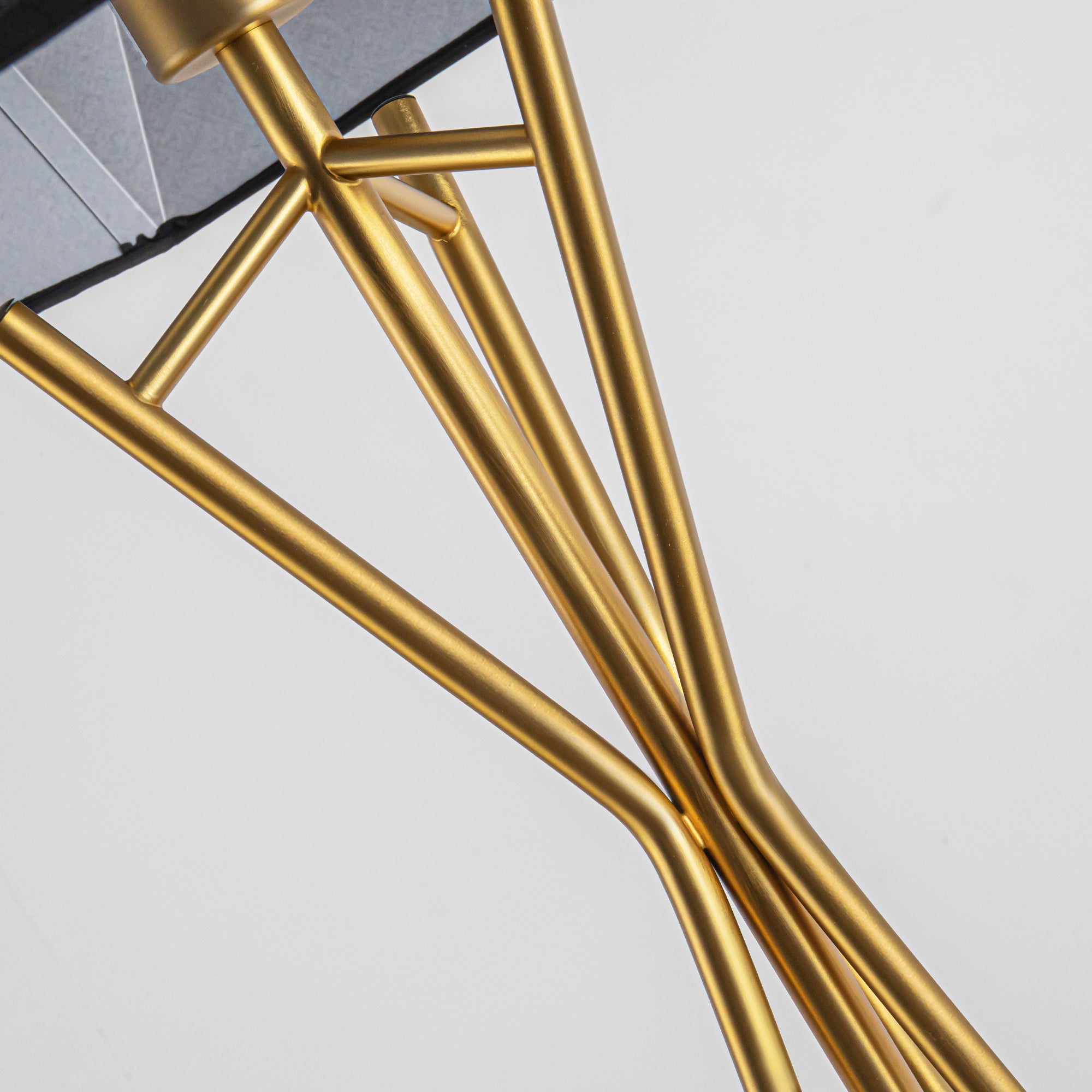 Vitali Floor Lamp