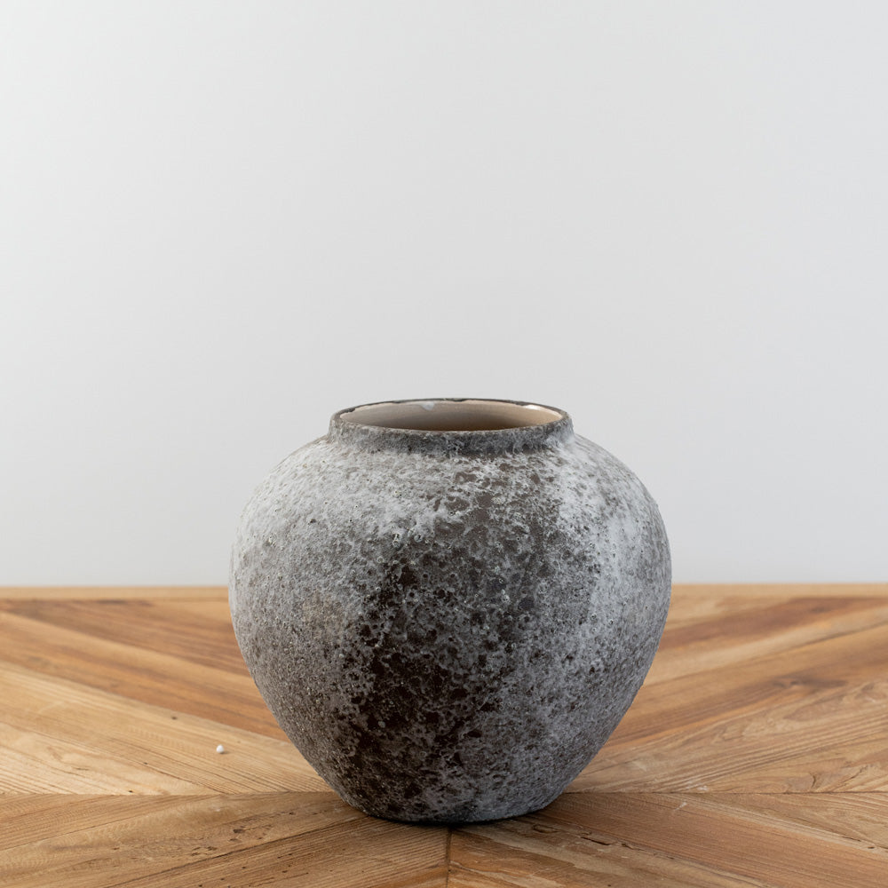 Wintersnow Vase - Round