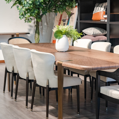 Bohne Dining Table