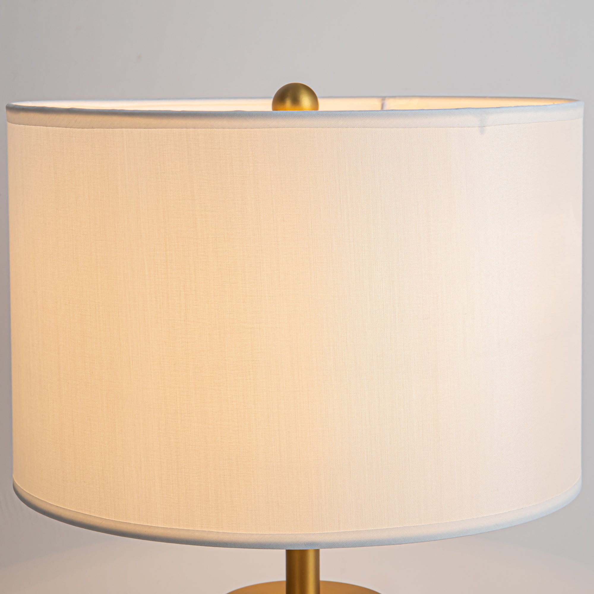 Vivace Table Lamp