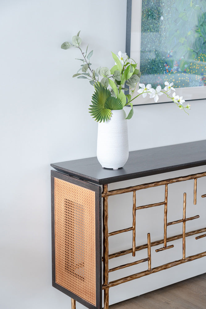 Ano Console Table
