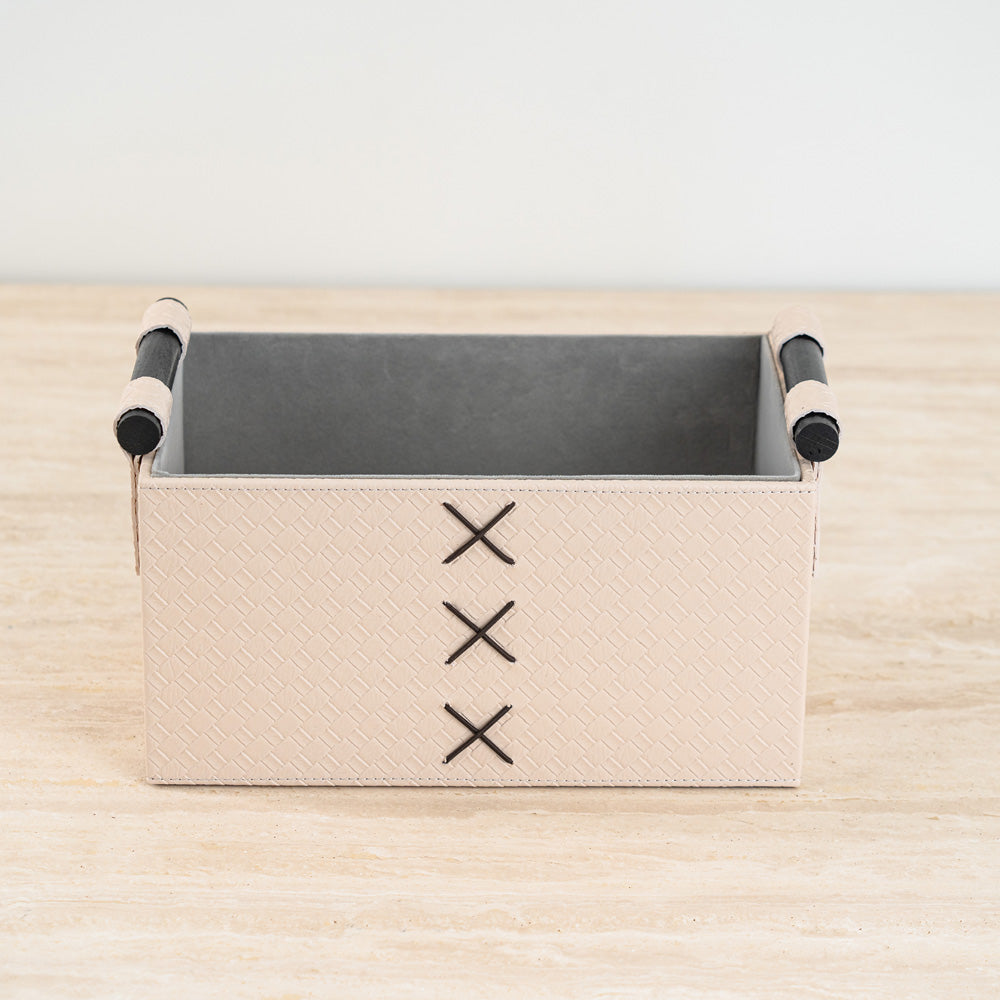 Decorative storage box ideal for minimalist or classic interior décor.