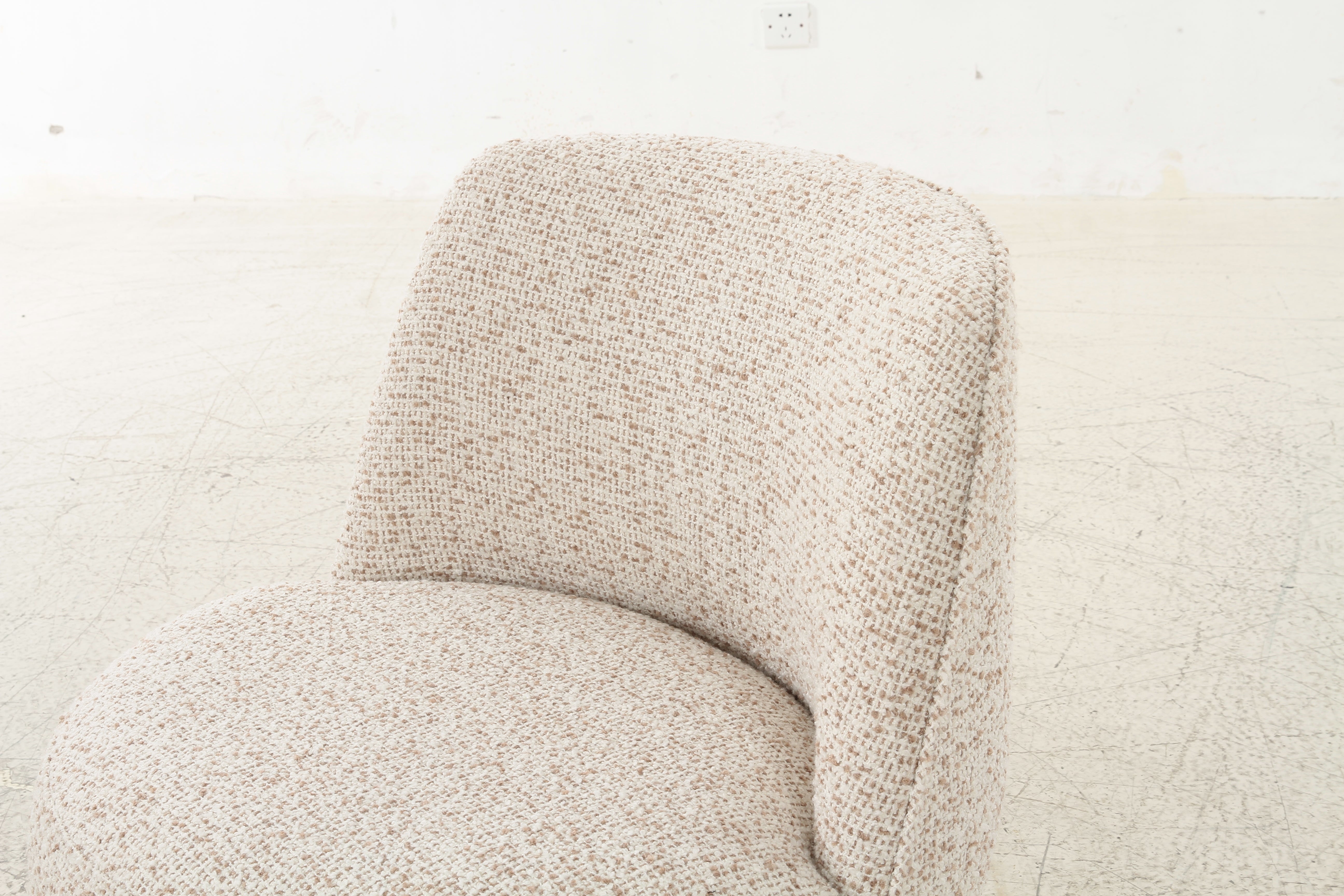 Lars Swivel Chair