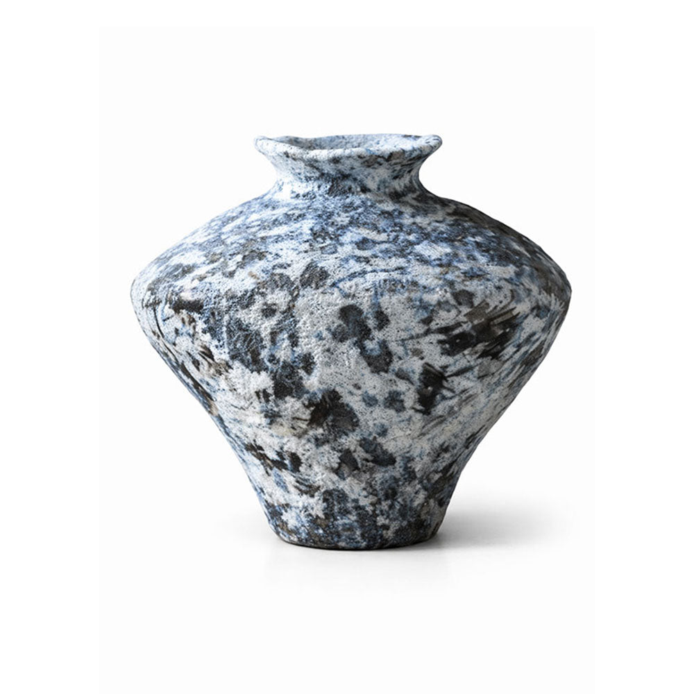 Crest Vase