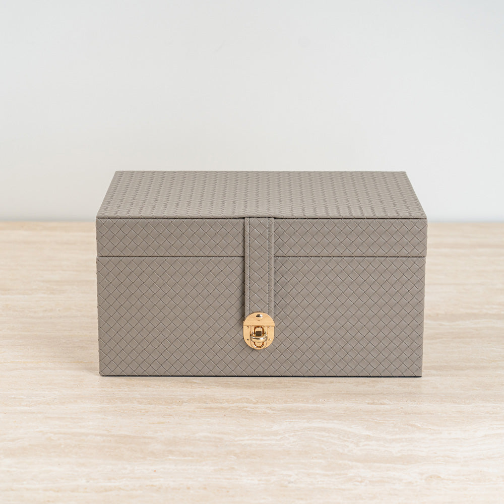 High-quality leather-look storage chest for keepsakes and accessories.