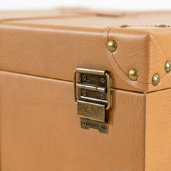 Elegant compact storage box for everyday essentials and accessories.