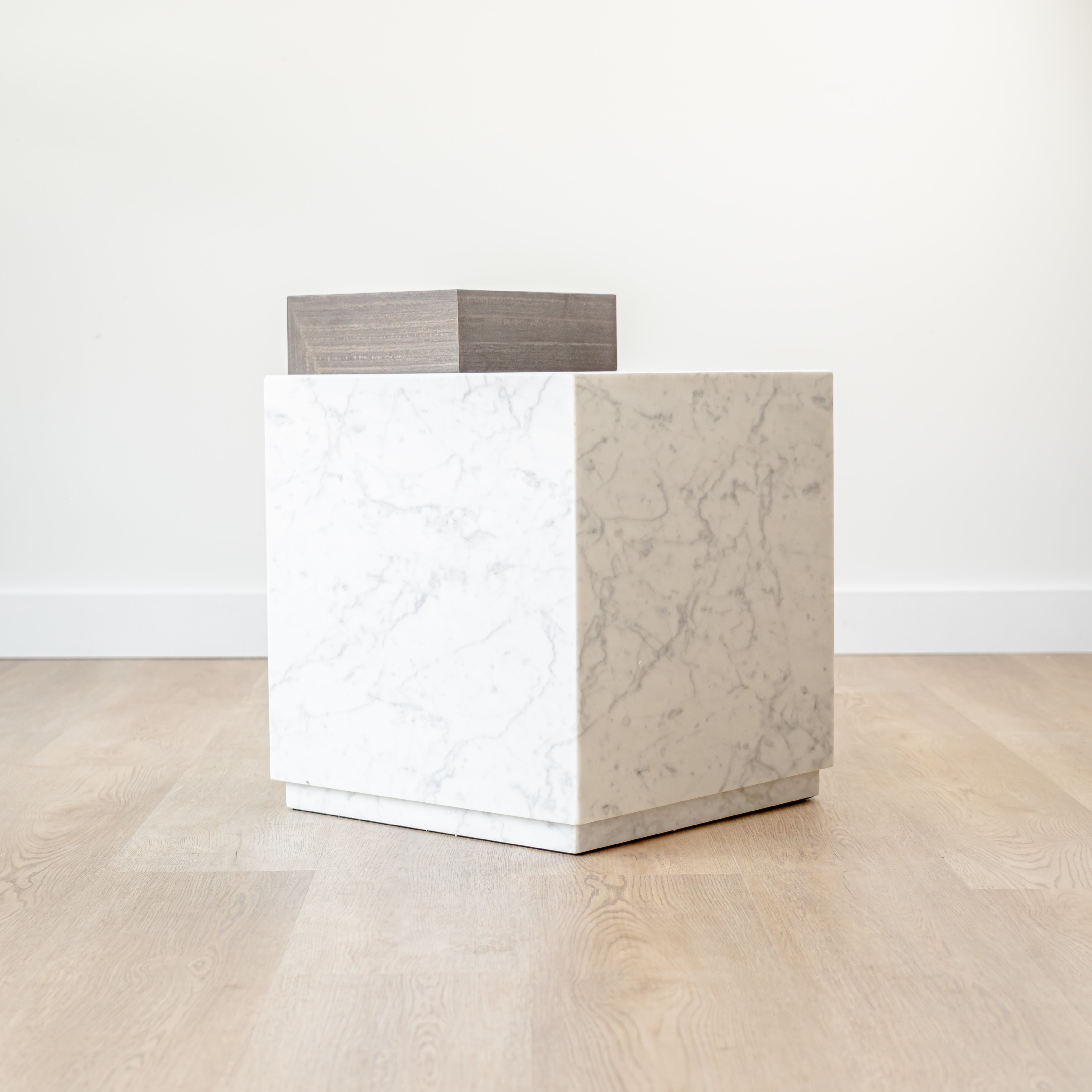San Side Table