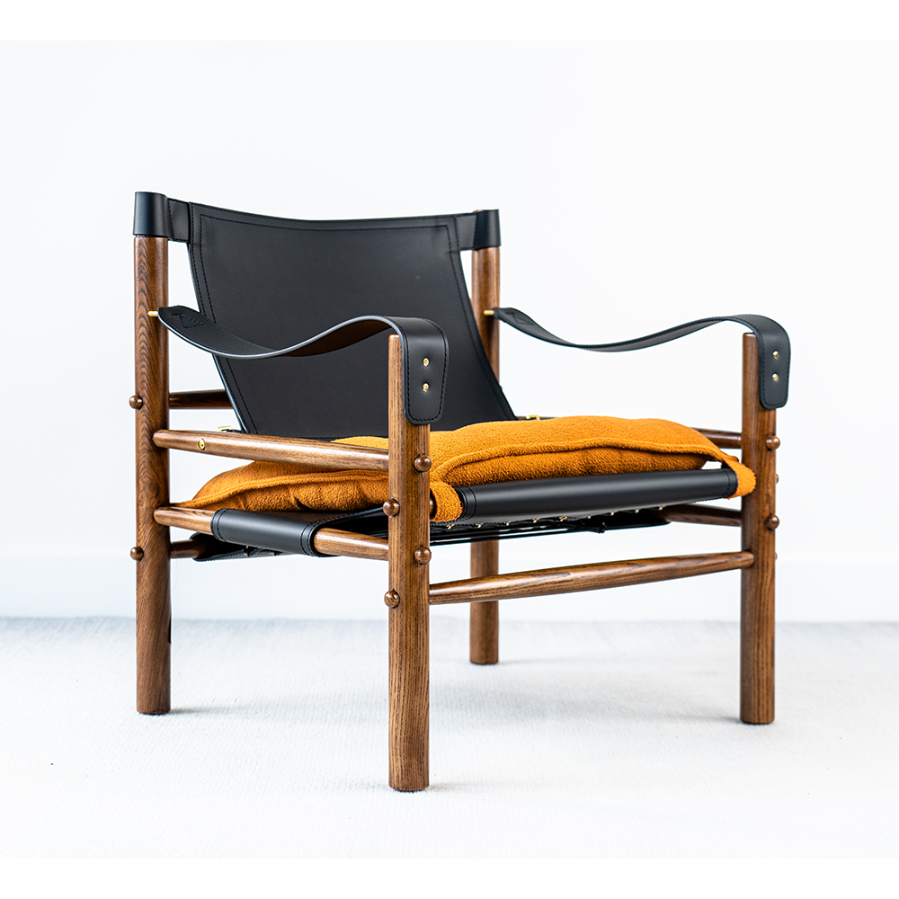 Yorkshire Lounge Chair with solid ash wood frame and leather seat, modern accent chair for stylish interiors